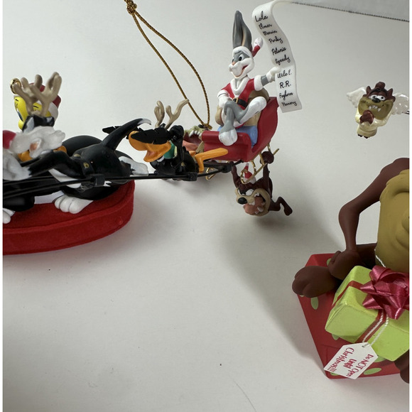 4 Looney Tunes Christmas Ornaments Taz Tweety Bugs Bunny Sylvester Holiday Sound - Picture 5 of 15